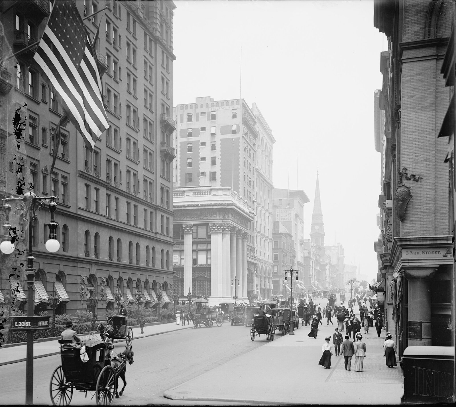 Fifth Avenue, New York, 1908
